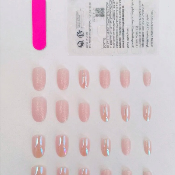 24pc Nail Set ❤️ - Picture 4 of 4